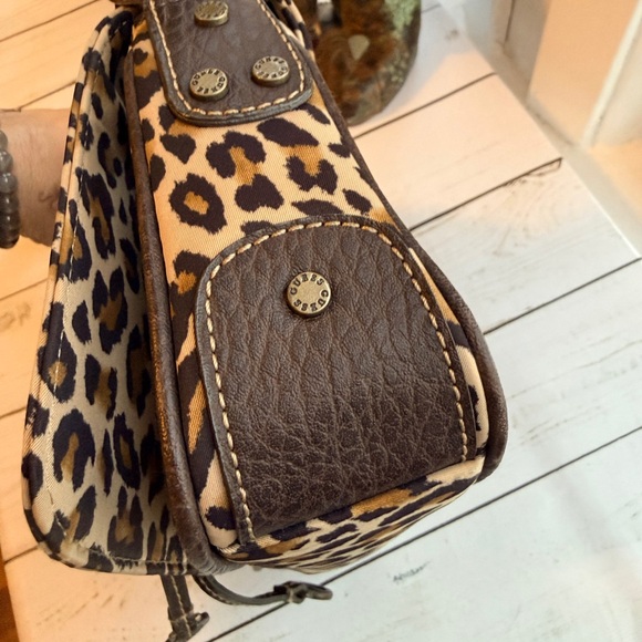 Guess | Vintage Y2K Leopard Print Shoulder Bag - Picture 10 of 16
